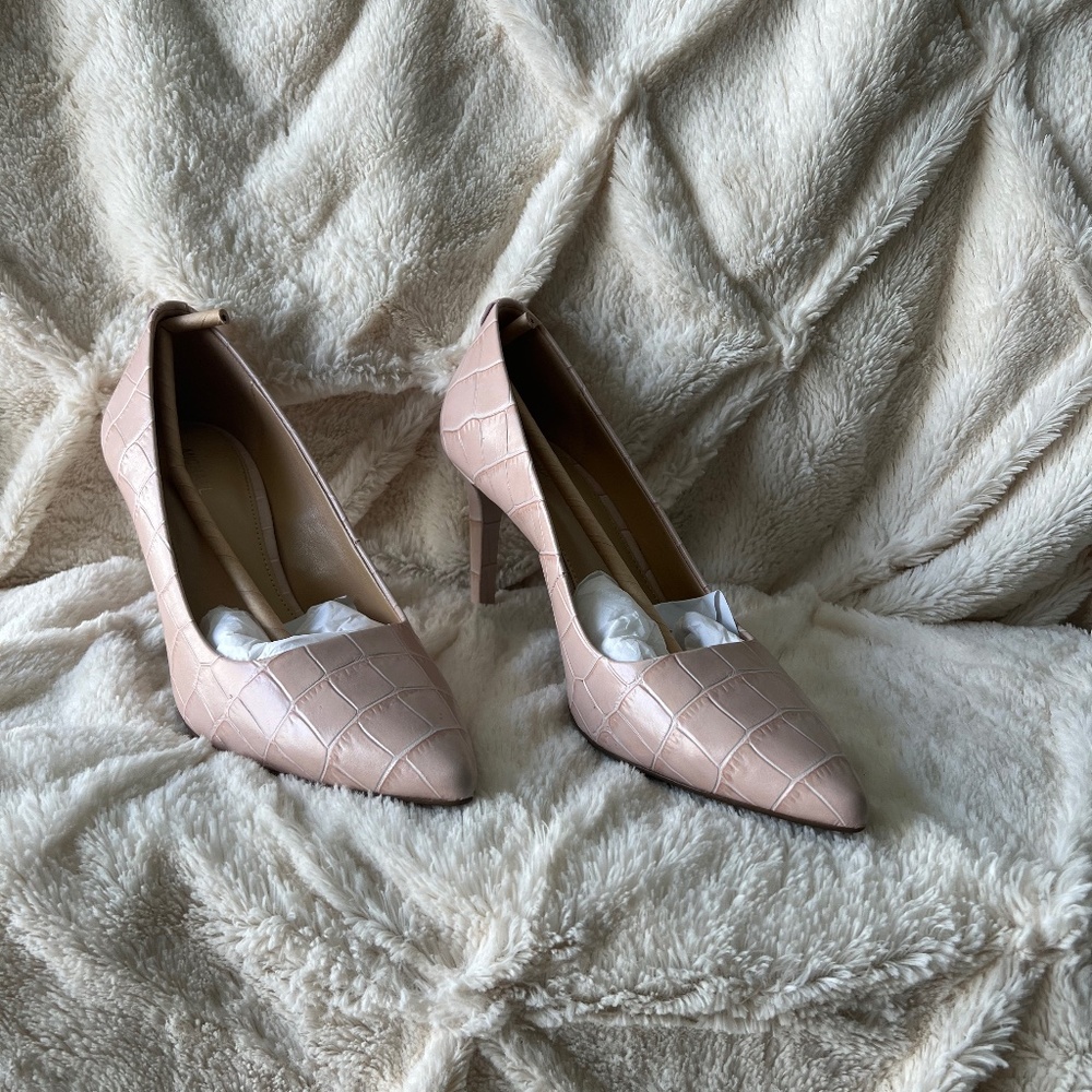 Michael Kors Pale Pink Croc Print Pumps